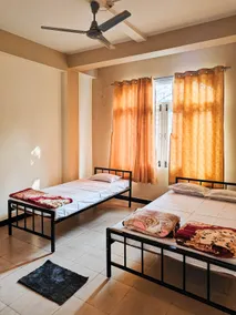 Tulip Inn - 3BHK AC Near Kamakhya - Image 2