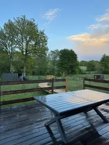 Chalet surrounded by nature - Image 3