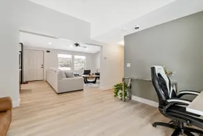Charming Williston House - Image 3