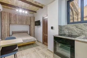 Modern Qormi Stay near city square with easy access - Image 2
