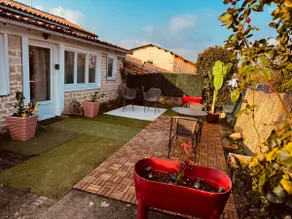 Cozy private terrace with parking – retreat for 2 - Image 2