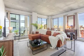 Spectacular 2BR in top location of downtown - Image 2