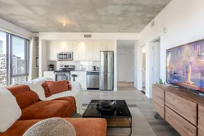 Spectacular 2BR in top location of downtown - Image 5