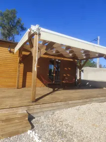 Lagoon Cabin - Image 2