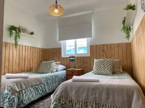 Beach very close, pets welcome, ideal for 6 people. - Image 4