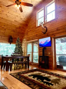 Cozy Lake George Log Cabin - Image 3