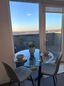 Beautiful 1 Bd Top floor Terraced Apartment - Image 2