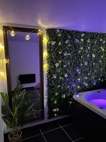 Castle Wall with Hot Tub - Image 2