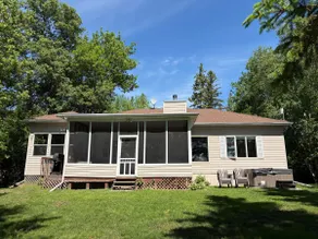 5 Bedroom Lakehouse w hot tub - Image 2