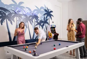 Luxury 5BR - Pool Game Room Mini Golf Fire Pit - Image 3