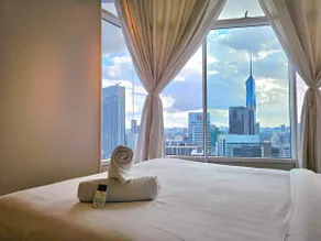 Premium 2BR 1 min to KLCC High Floor - Image 5