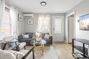 House-Spa & Karaoke | 4 bedrooms | 9 people | Near Montreal - Image 4