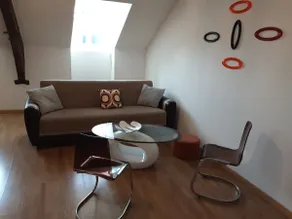 T3, 2 bedrooms, the spacious seventies super center - Image 2
