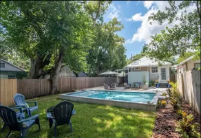 Private Home Downtown Heated Pool FirePit Walkable - Image 2