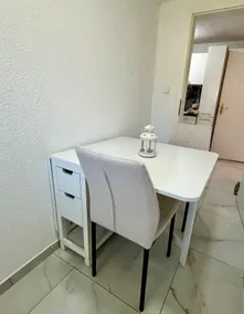 Cozy 1-Room Studio Apt with Private Kitchen & Bath - Image 3