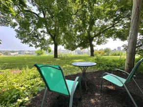 Private Cottage w/ City Views - Image 5