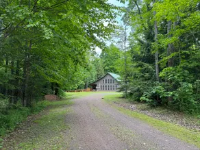*HOT TUB* 6 Mile Hideaway - Image 3