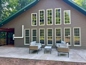 *HOT TUB* 6 Mile Hideaway - Image 2