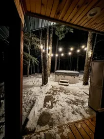 *HOT TUB* 6 Mile Hideaway - Image 4