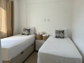 Apartment with 3 parking spaces for a medium-sized car - Image 2