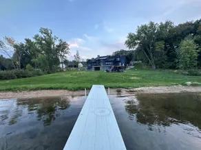 Lakefront | Fire Pit | Hot Tub | Game Room, Kayaks - Image 3