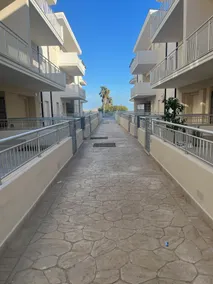 Vacation home with direct beach access - Image 4