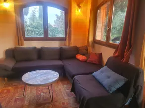 Chalet surrounded by nature, on large wooded grounds - Image 5