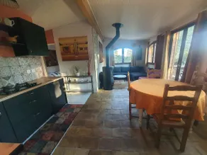 Chalet surrounded by nature, on large wooded grounds - Image 2