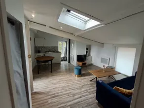 2-bedroom apartment by the Loire - Image 3