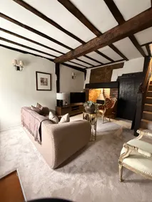 Castlegate Cottage-Central Warwick - Image 2