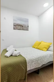 Apartment | Parking | Airport | Ifema | Sleeps 4 - Image 3