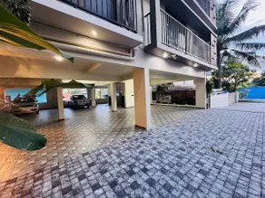 2Bhk Service Apartment Kowdiar - Image 5