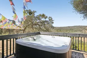 Cozy Cabin on 10 acres - Image 2