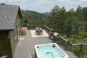 Mtn Paradise: Cuddle Cabin, HotTub, Sauna & VIEWS - Image 2