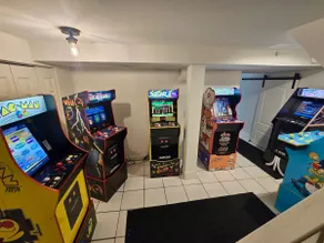 Oak Park Charm: Arcade Fun, 15 Min to Downtown Chi - Image 3