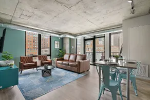 Luxurious Downtown Condo: Rooftop Pool & Lounge - Image 2