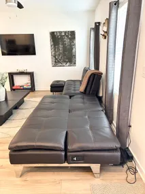 Spacious Townhome with 2-Car Garage & 4 TVs/WiFi - Image 3
