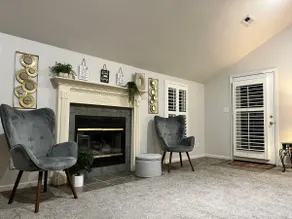 The Great Room - fully cozy & private Townhome - Image 3