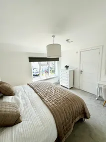 Mersea Village House - Image 3