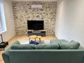 Small Bourgeois House - Image 3