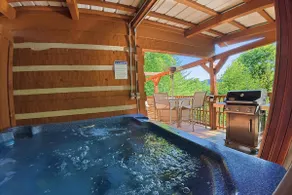 Spacious Cabin|Private Hot Tub|Views|Near GSMNP! - Image 3