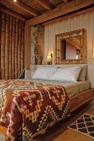 Luxury Ocean-View Suite with Pool and Starlink! - Image 3