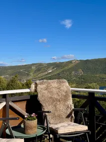 Authentic mountain hut with panoramic views in Geilo - Image 4