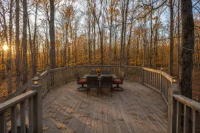 Woodland Retreat - Modern Comfort Near Nashville - Image 4