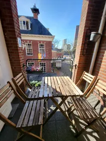 Comfy beds•Quiet Bedroom•Walk score 98•A+location - Image 5