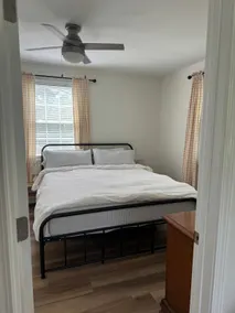 Cozy Roanoke Escape - Image 2