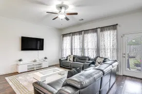 22 Mi to Dtwn Houston: Spacious Baytown Home! - Image 4