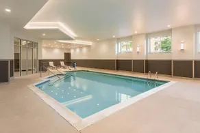 Stylish Hotel Room in the Heart of Greenville - Image 5