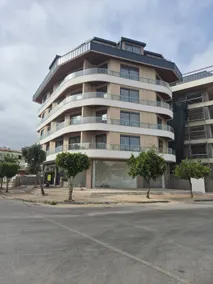 Alanya Oba center 2+1 200 m to the sea - Image 2