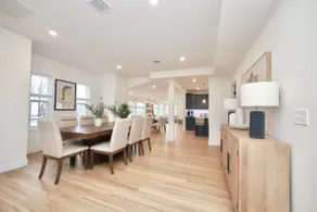 Large Groups, 6 beds, close to subway, Huge - Image 4